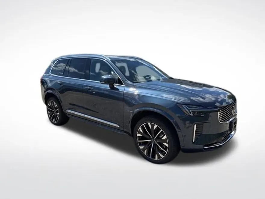 2026 Volvo XC90 Plus photo 1