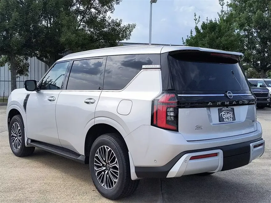 2026 Nissan Armada SL photo 1
