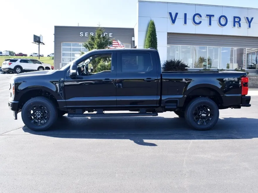2026 Ford F-250 XLT photo 1