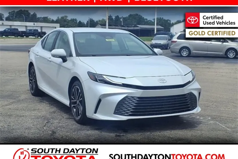 2025 Toyota Camry XLE photo 1