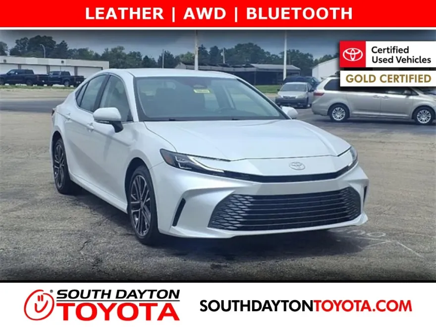 2025 Toyota Camry XLE photo 1