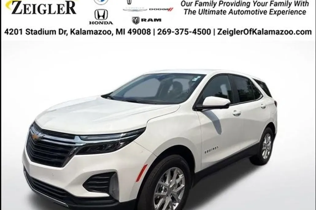 2024 Chevrolet Equinox LT photo 1