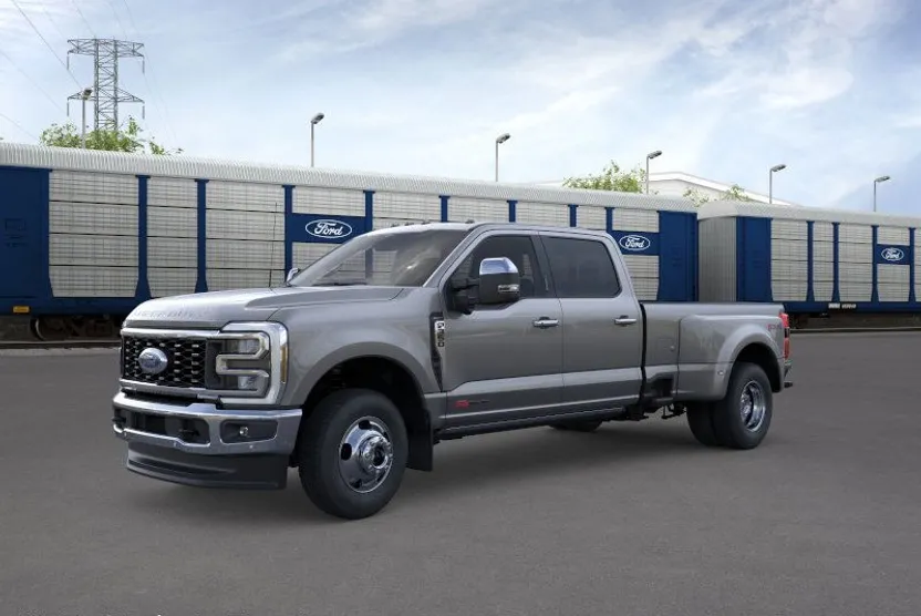 2025 Ford F-350 Lariat photo 1
