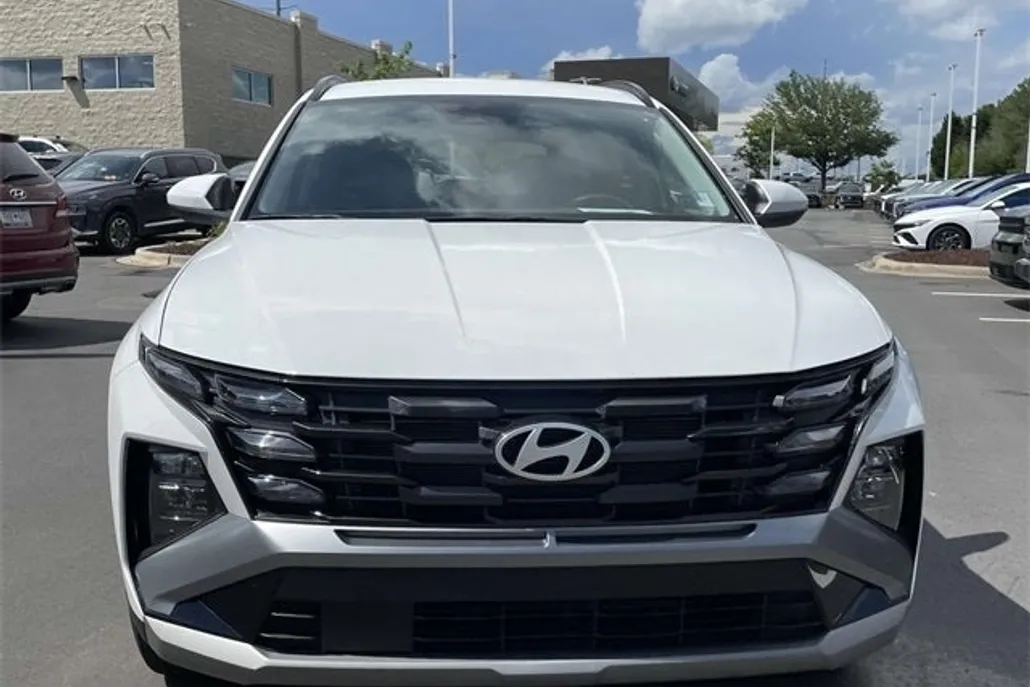 2025 Hyundai Tucson SEL photo 1