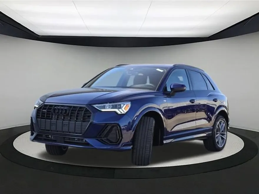 2025 Audi Q3 S line Premium photo 1