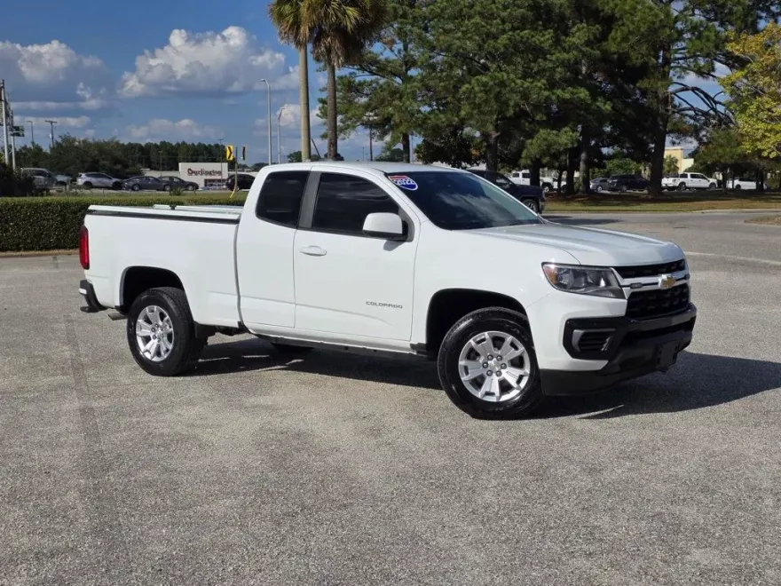 2022 Chevrolet Colorado LT photo 1