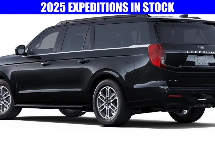 2025 Ford Expedition MAX photo 1