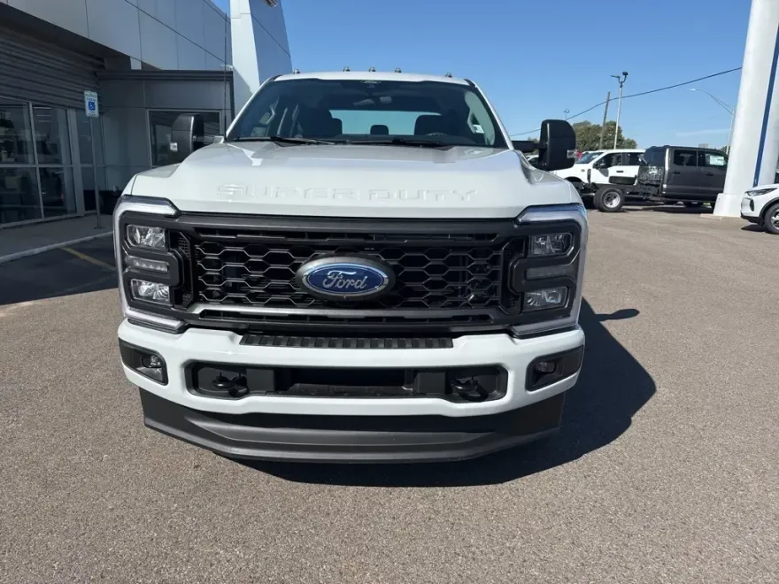 2026 Ford F-250 photo 1