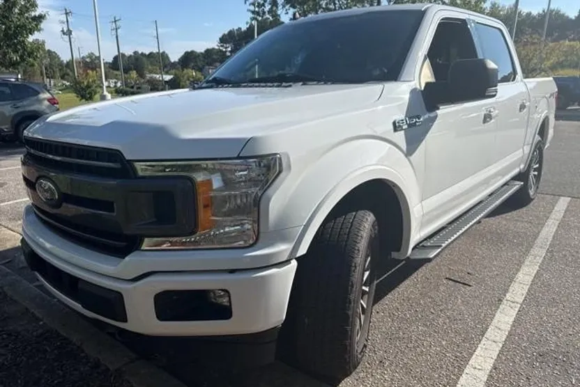 2020 Ford F-150 XLT photo 1