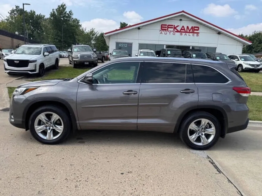 2018 Toyota Highlander Limited photo 1