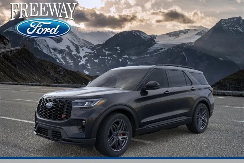 2025 Ford Explorer ST photo 1