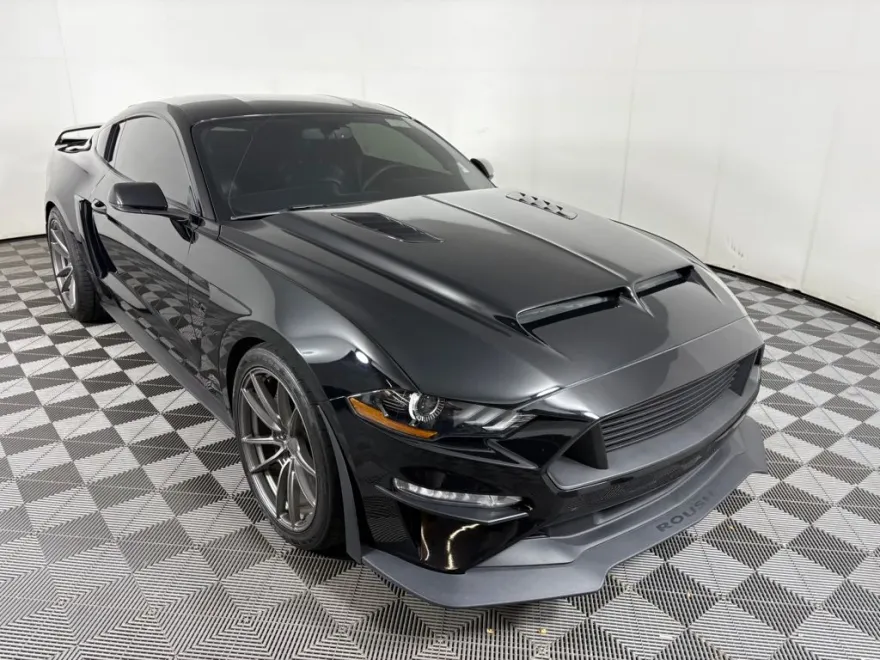 2019 Ford Mustang GT Premium photo 1