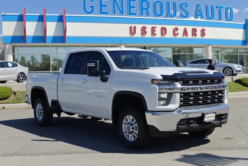 2021 Chevrolet Silverado 2500HD LT photo 1
