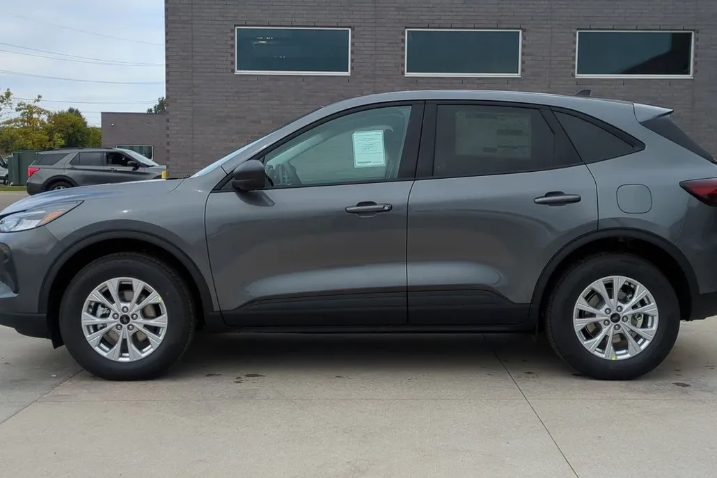 2025 Ford Escape Active photo 1
