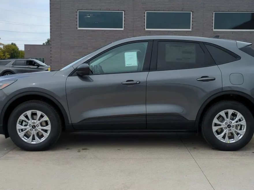 2025 Ford Escape Active photo 1