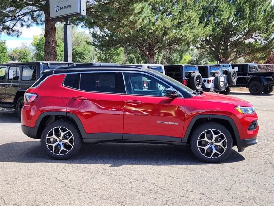 2025 Jeep Compass Limited photo 1