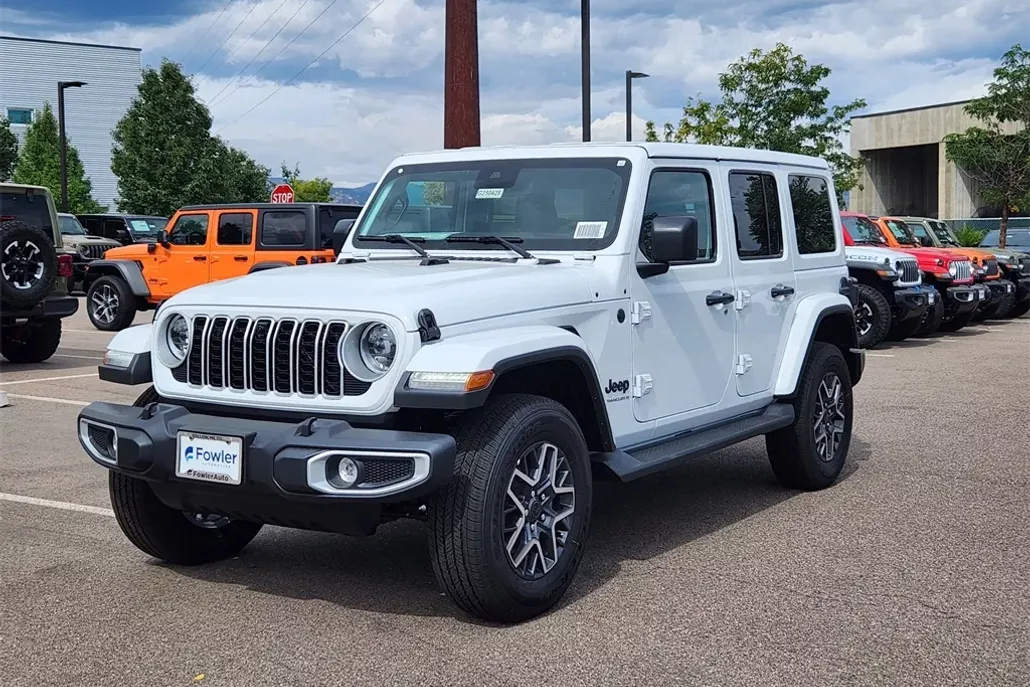 2025 Jeep Wrangler Sahara photo 1