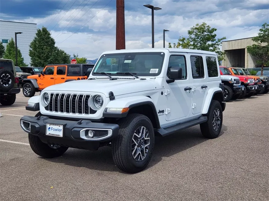 2025 Jeep Wrangler Sahara photo 1