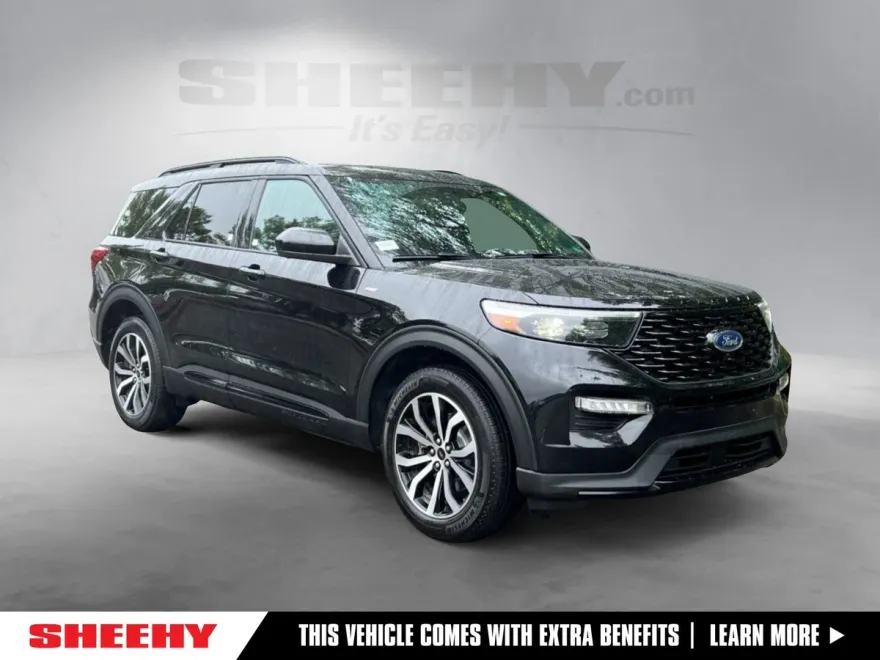 2023 Ford Explorer ST-Line photo 1