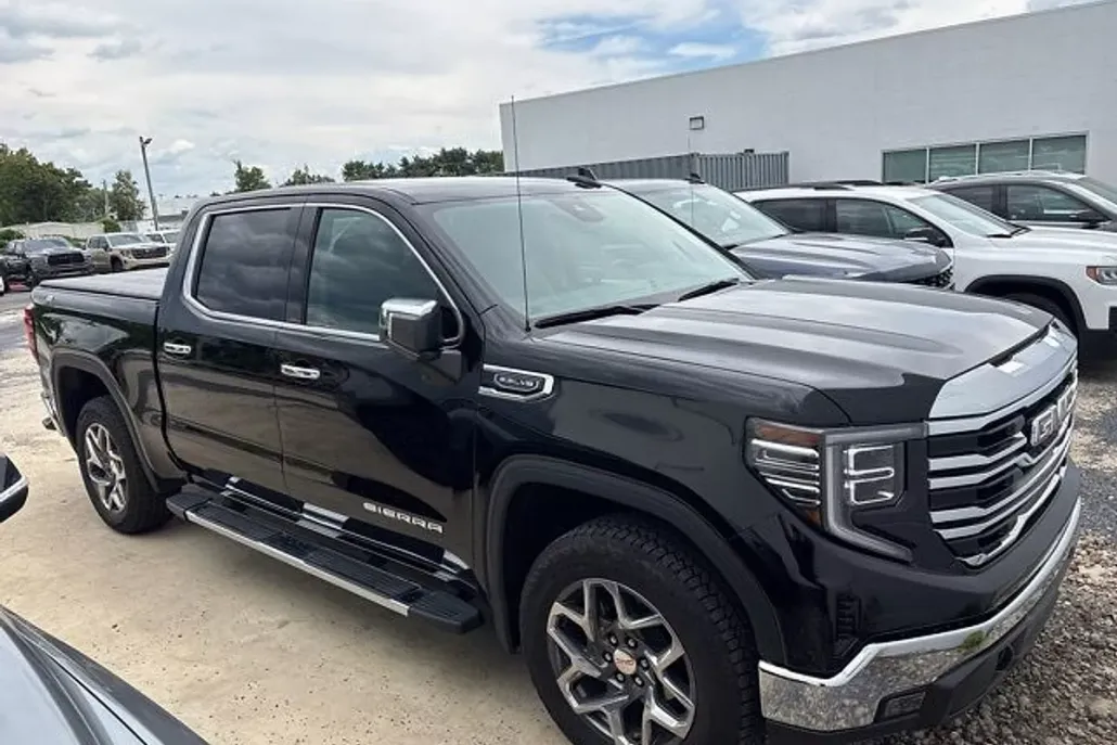 2024 Gmc Sierra 1500 SLT photo 1