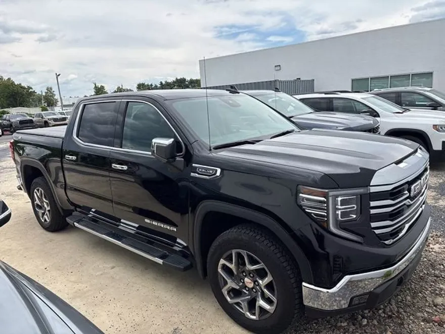 2024 Gmc Sierra 1500 SLT photo 1