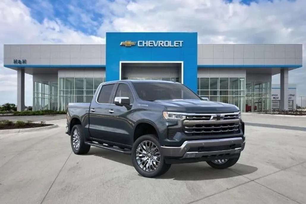2026 Chevrolet Silverado LTZ photo 1