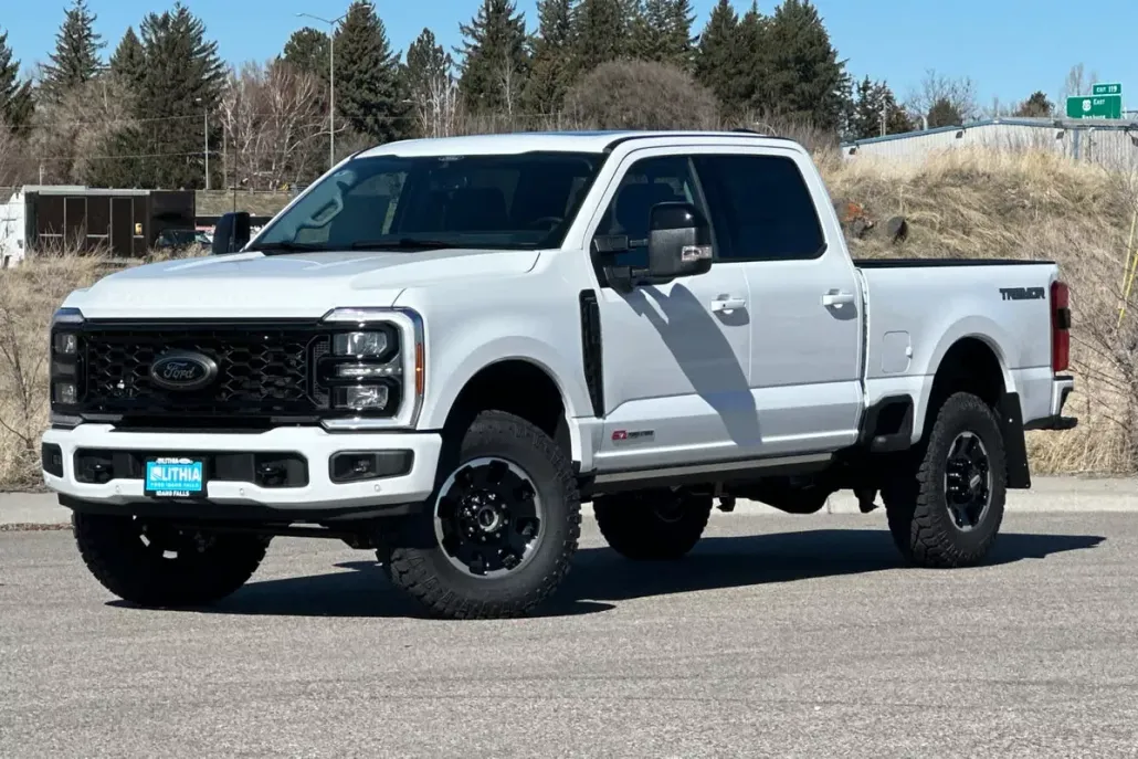 2025 Ford F-350 Lariat photo 1