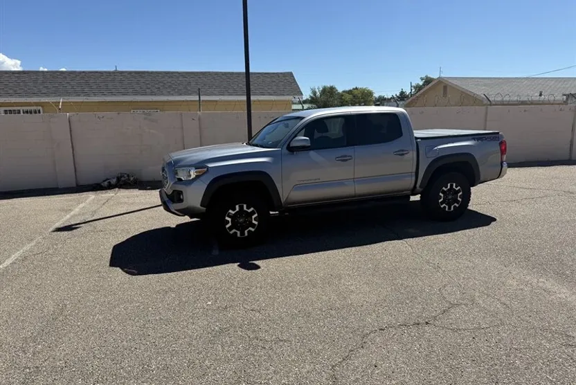 2016 Toyota Tacoma SR5 Sport TRD Pro photo 1