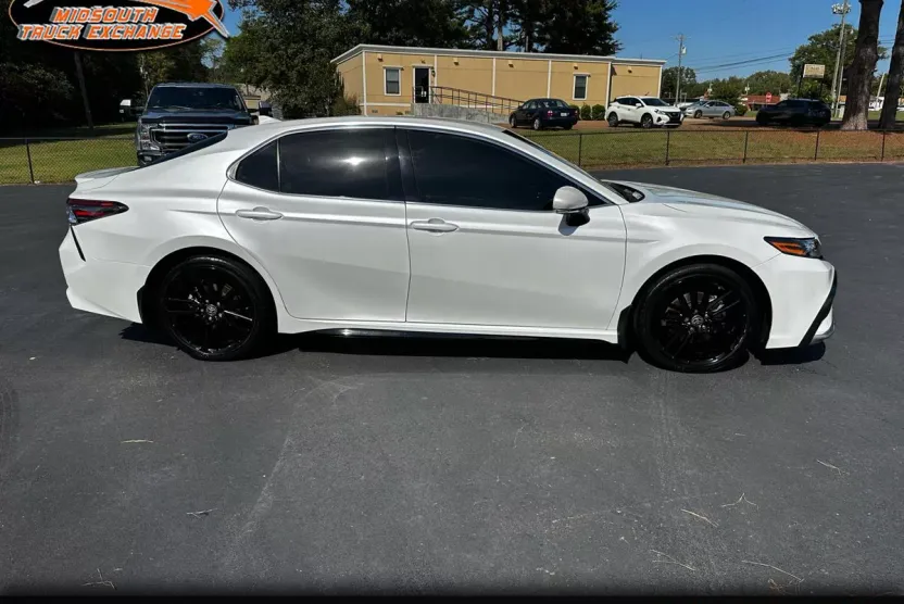 2022 Toyota Camry XSE photo 1