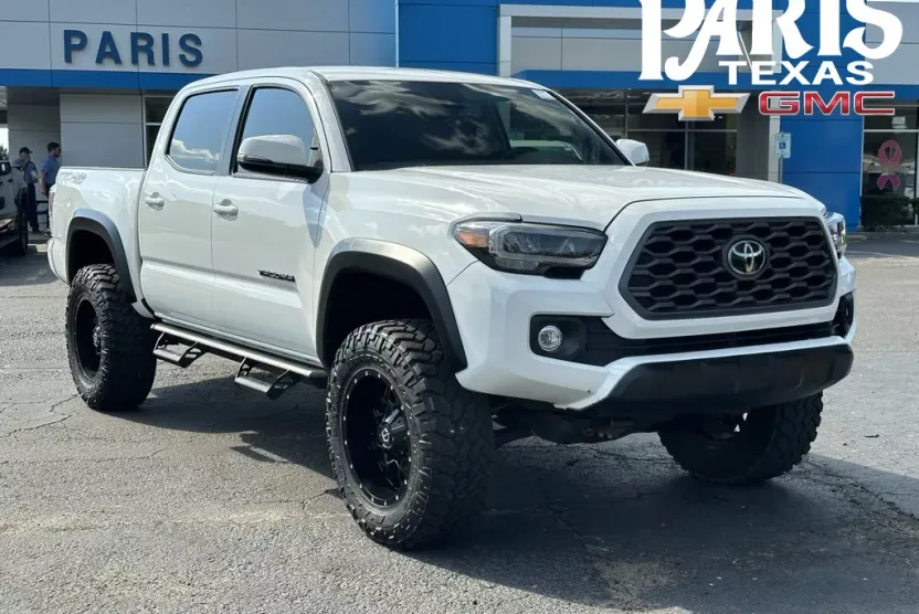 2021 Toyota Tacoma TRD Off-Road photo 1