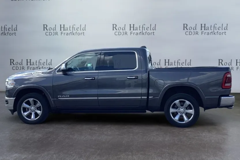 2022 Ram 1500 Limited photo 1