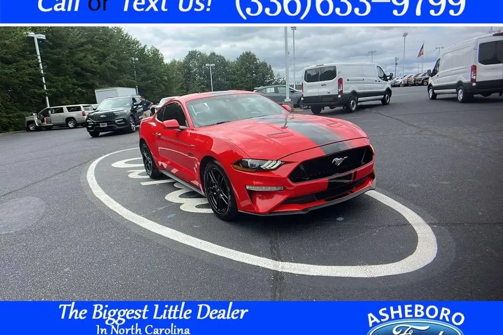 2022 Ford Mustang GT Premium photo 1