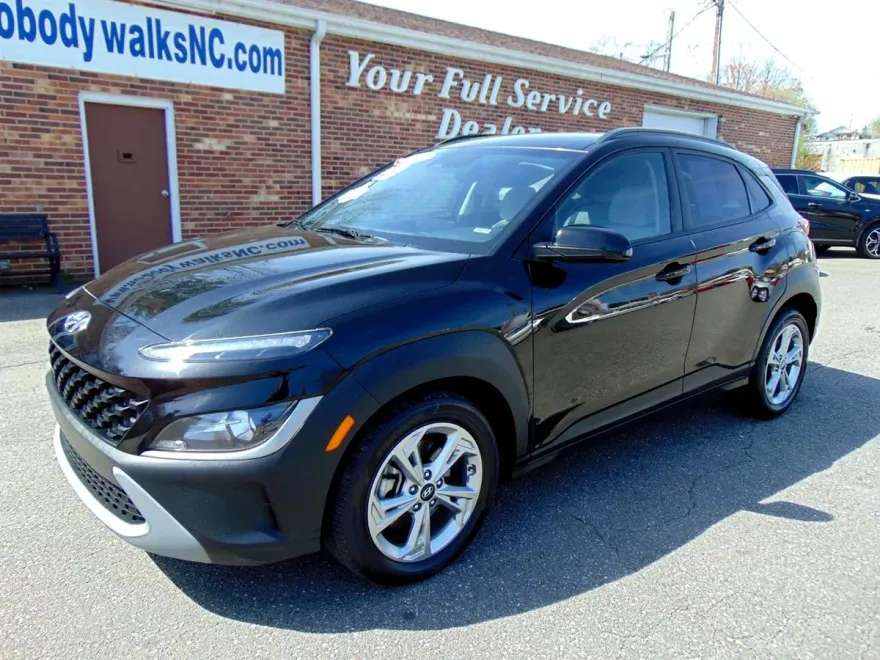 2023 Hyundai Kona SEL photo 1