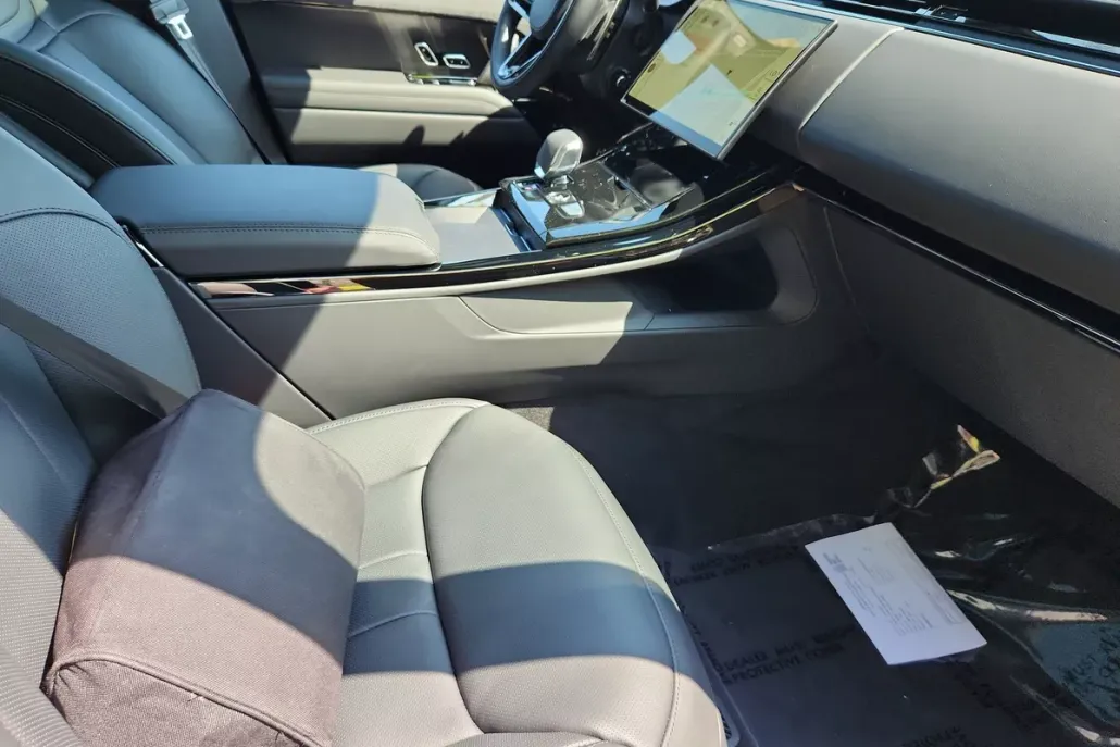 2025 Land Rover Range Rover Sport Autobiography photo 1