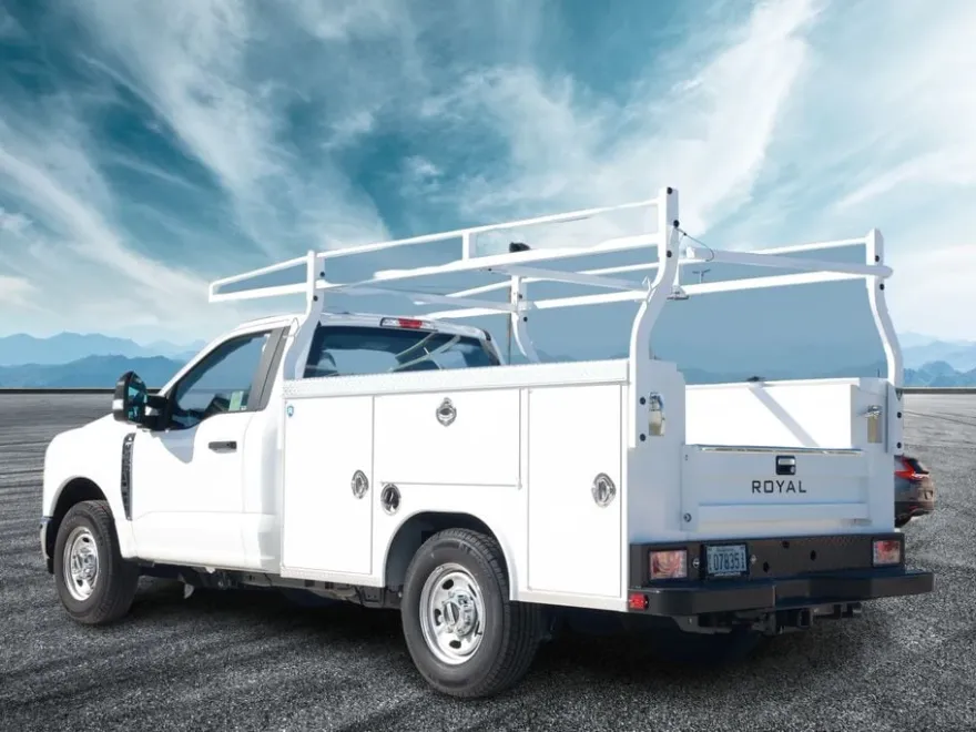 2023 Ford F-250 XL photo 1