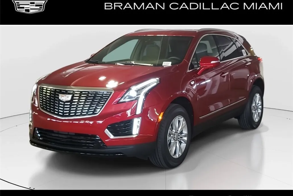 2025 Cadillac XT5 Luxury photo 1