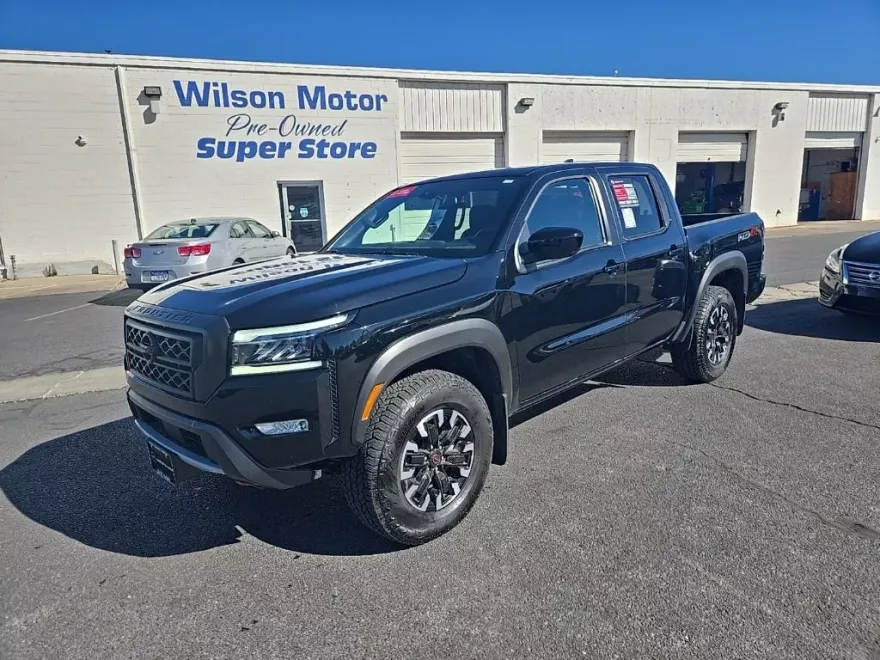 2024 Nissan Frontier PRO-4X photo 1