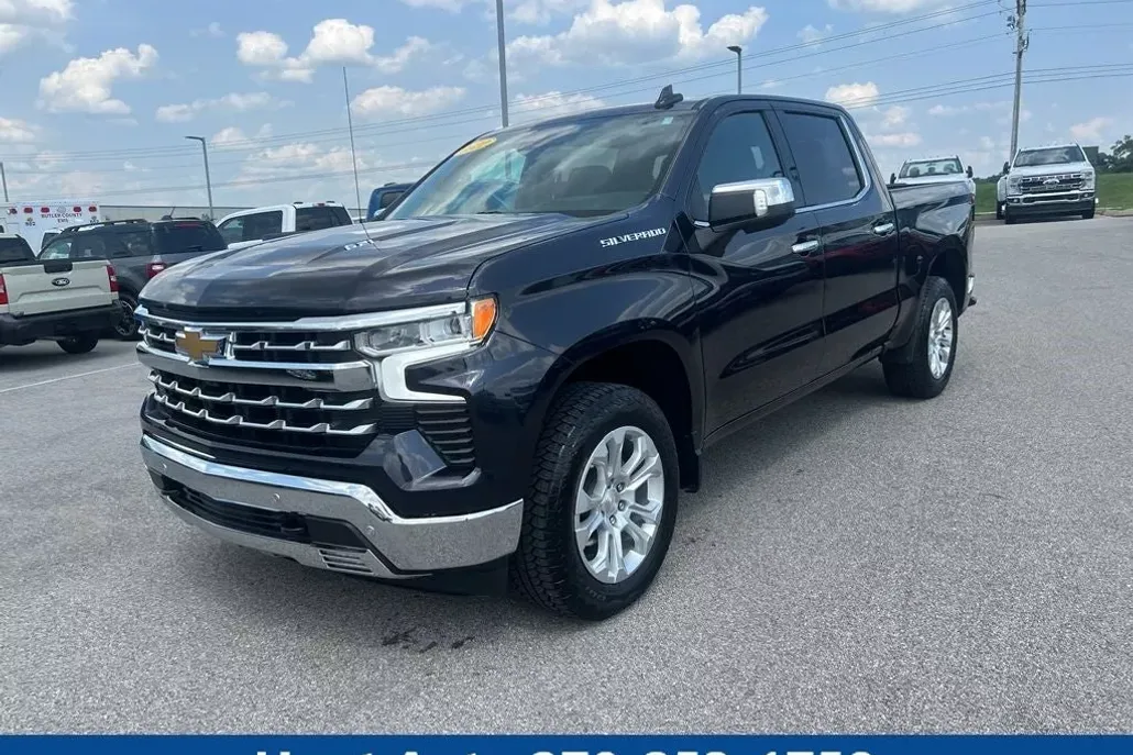 2022 Chevrolet Silverado 1500 LTZ photo 1
