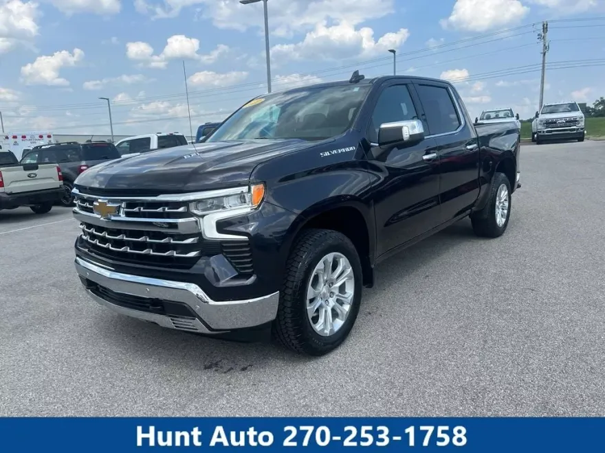 2022 Chevrolet Silverado 1500 LTZ photo 1