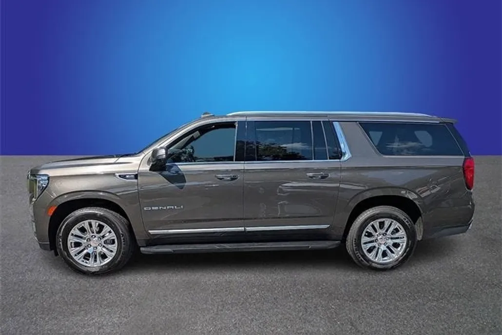 2021 Gmc Yukon XL Denali photo 1