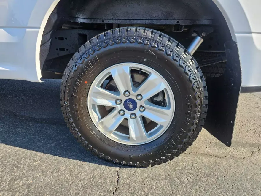 2017 Ford F-150 XL photo 1