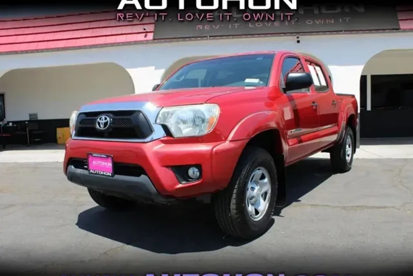 2015 Toyota Tacoma Double Cab PreRunner photo 1