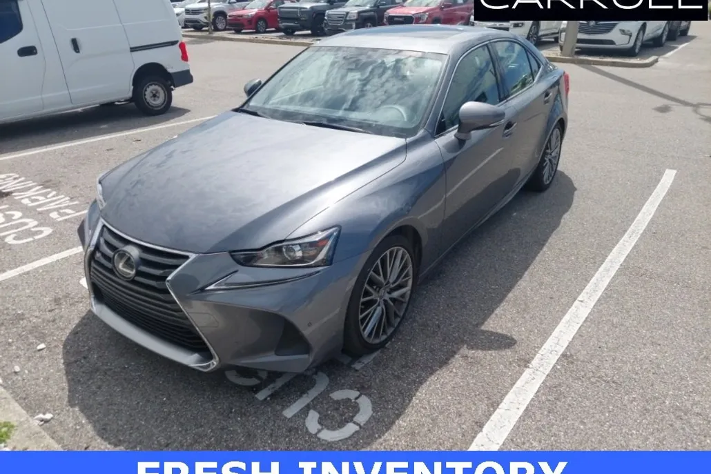 2019 Lexus IS 300 photo 1