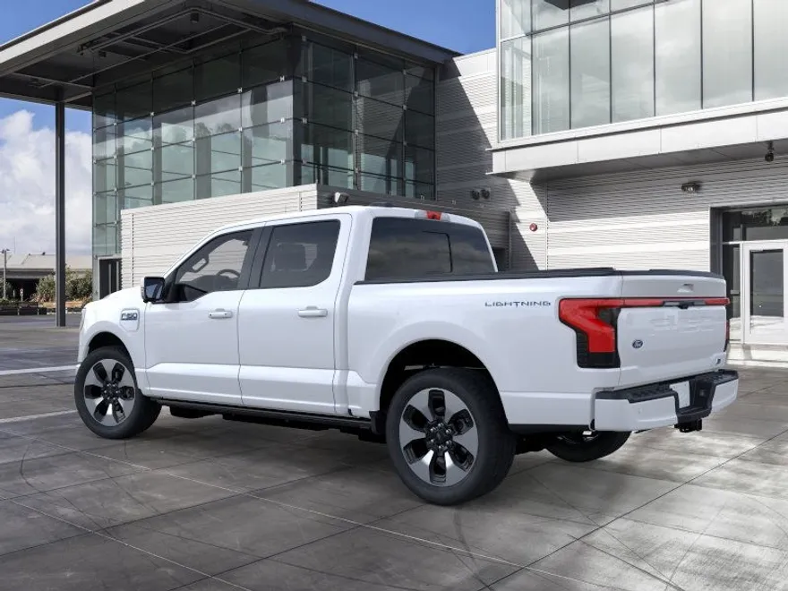 2025 Ford F-150 Lightning Platinum photo 1