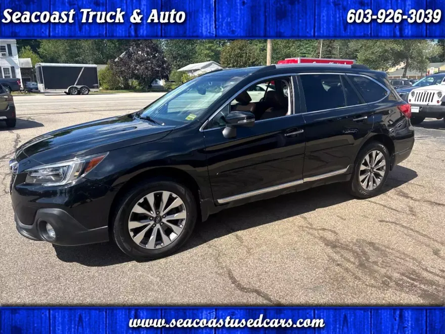 2018 Subaru Outback Touring photo 1