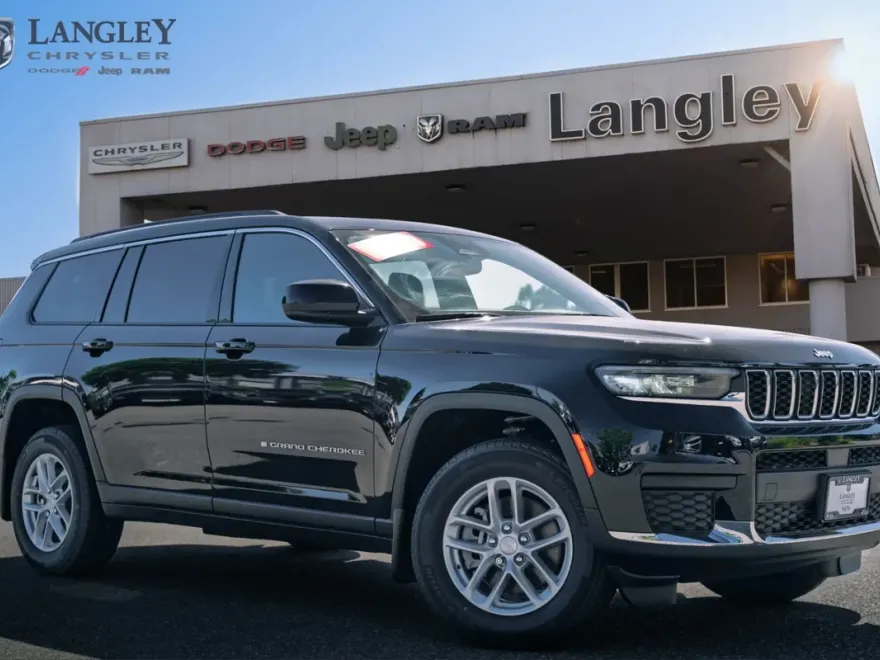 2024 Jeep Grand Cherokee Laredo photo 1