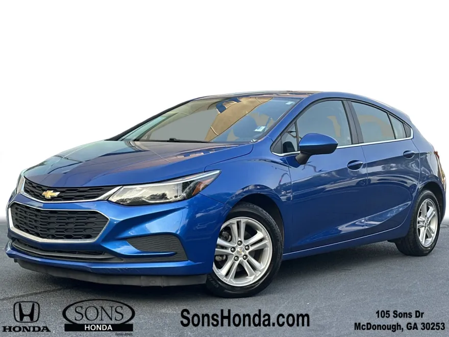 2017 Chevrolet Cruze LT photo 1