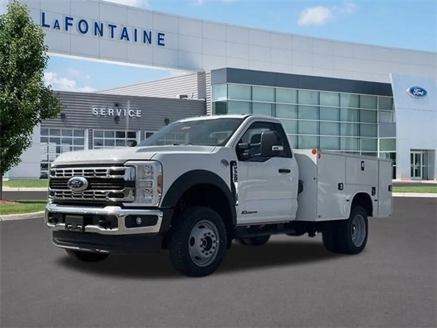 2024 Ford F-550 photo 1