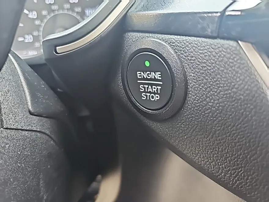 2022 Ford Escape SEL photo 20