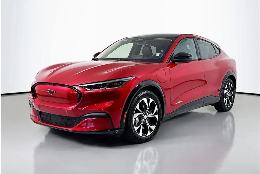 2023 Ford Mustang Mach-E Premium photo 1
